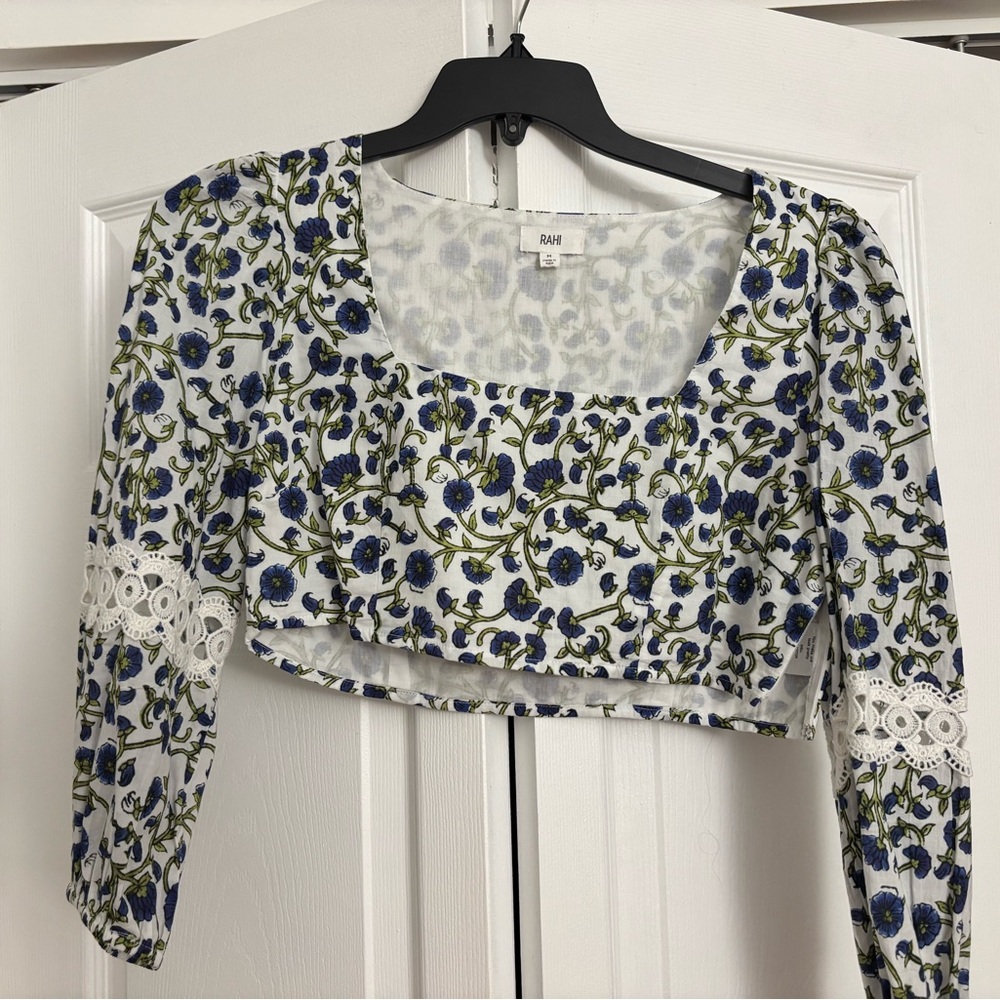 RAH Blue Floral Lace-Trim Square Crop Top